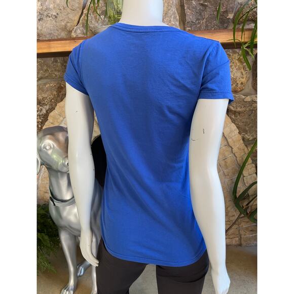 True Religion Peace Sign V-Neck Blue Short Sleeve Shirt Women's Size Small - Picture 4 of 5